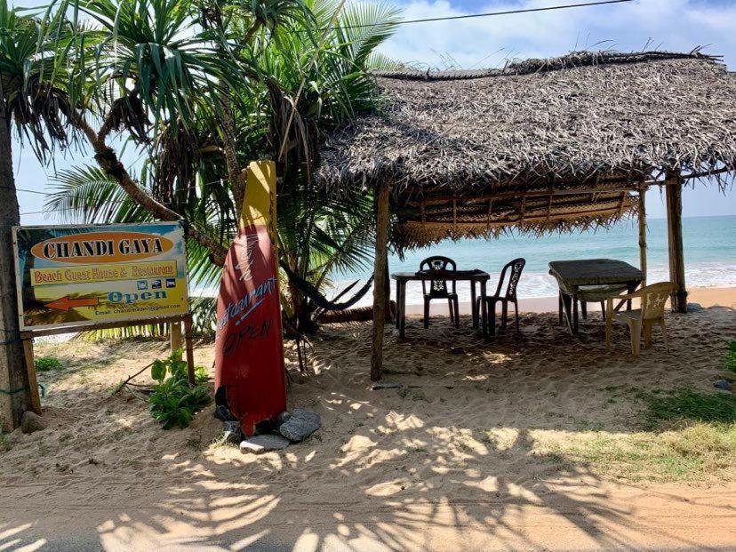 Chandi Gaya Beach Guesthouse Tangalle Buitenkant foto